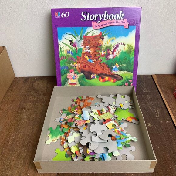 Milton Bradley VINTAGE 1996 60 Piece Storybook The Old Woman Who Lived in a Shoe - Picture 3 of 4